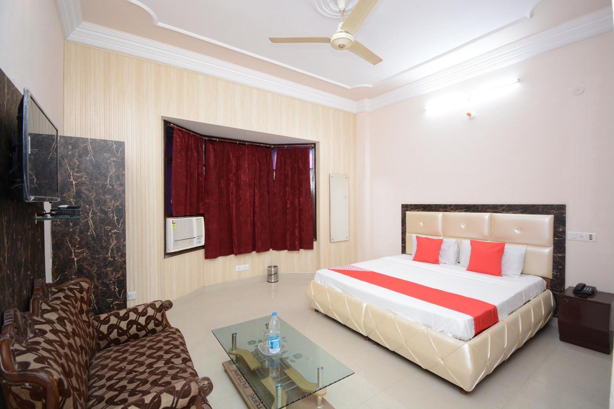 Hotel Asia Palace Pathānkot Exterior foto